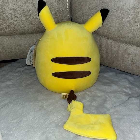 Squishmallows Winking Pikachu Pokemon 10” BNWT & HTF! - Picture 5 of 5